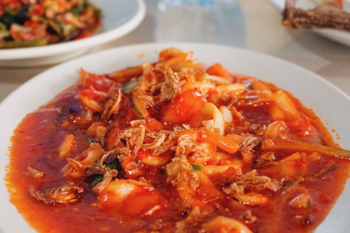 Kepiting saus padang Sambal Cafe menggoyang lidah