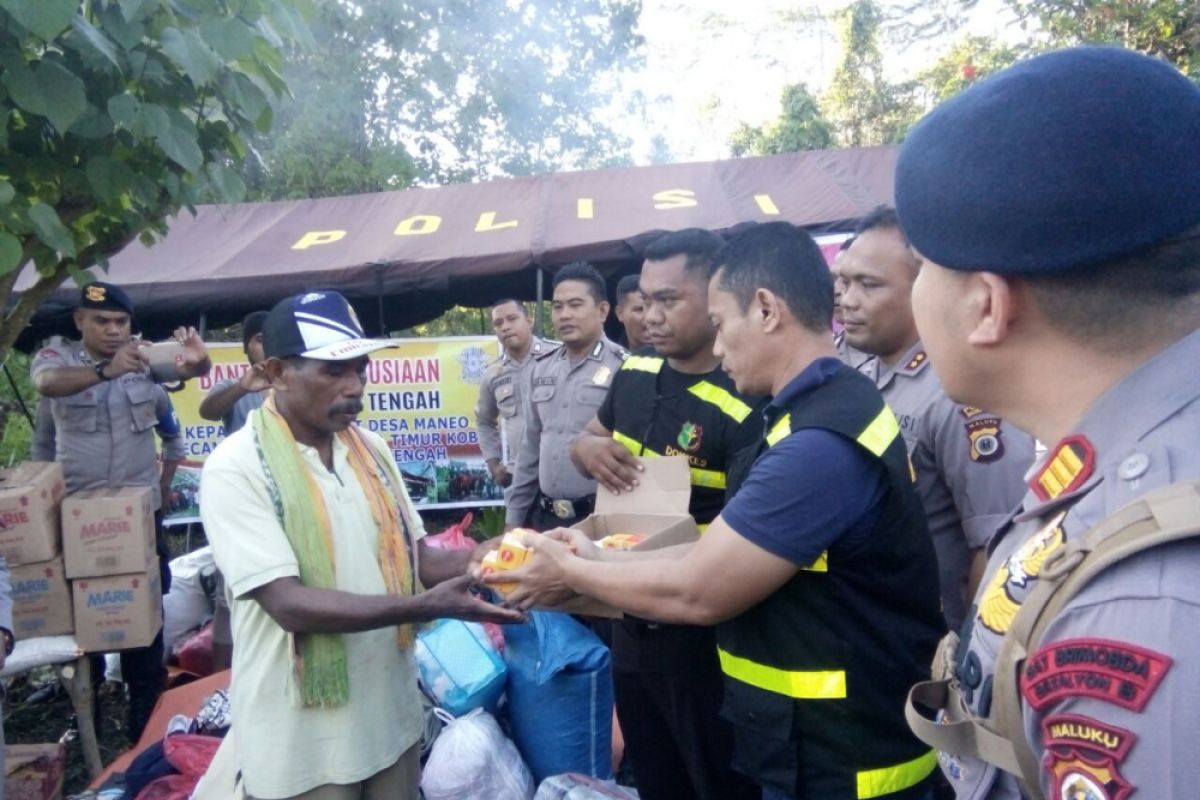 Suku terasing di Seram terima bantuan