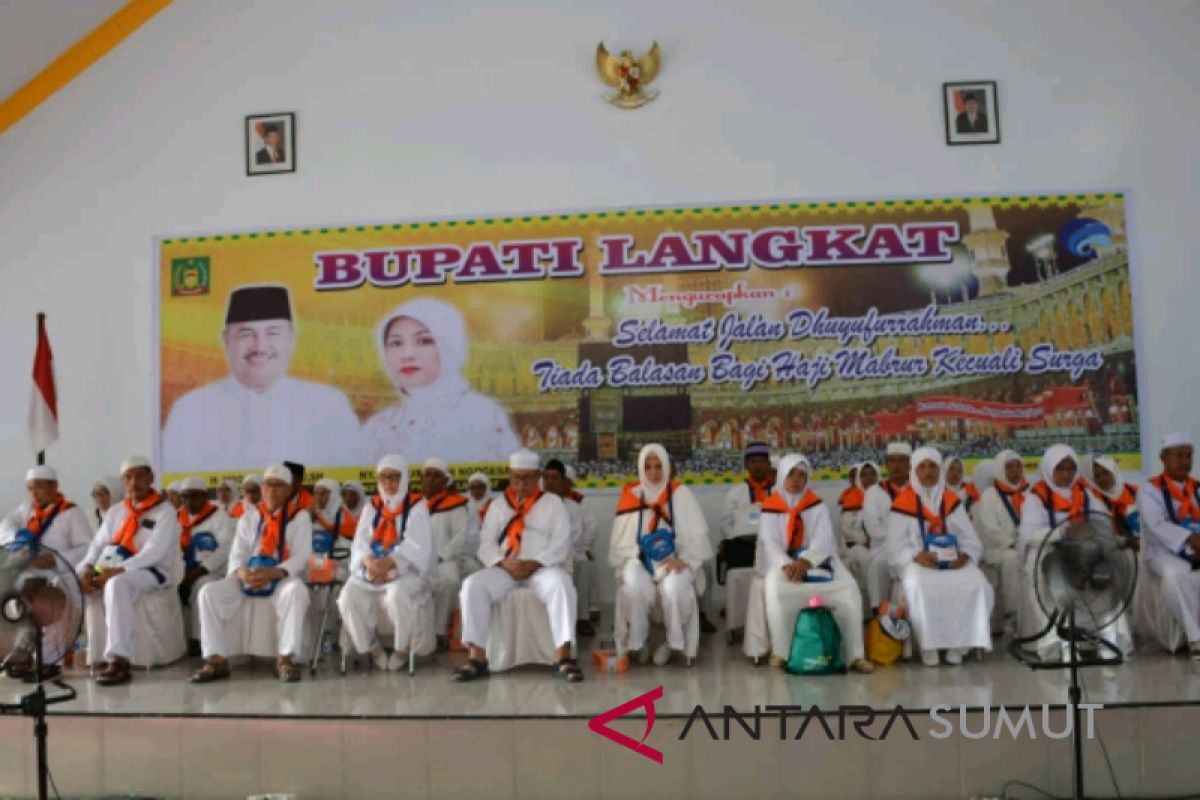 Bupati minta 40 CJH Langkat jaga kekompakan