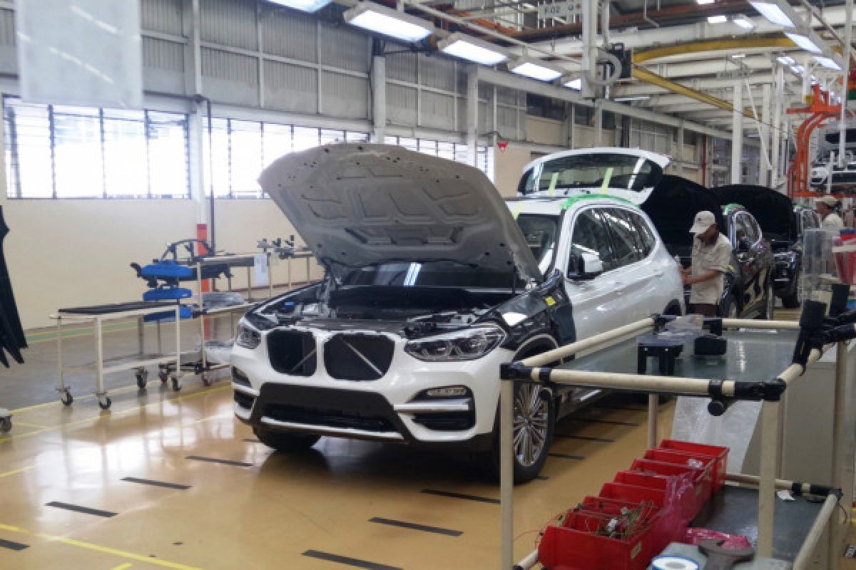 BMW Indonesia tak cemas meski impor mobil mewah dibatasi