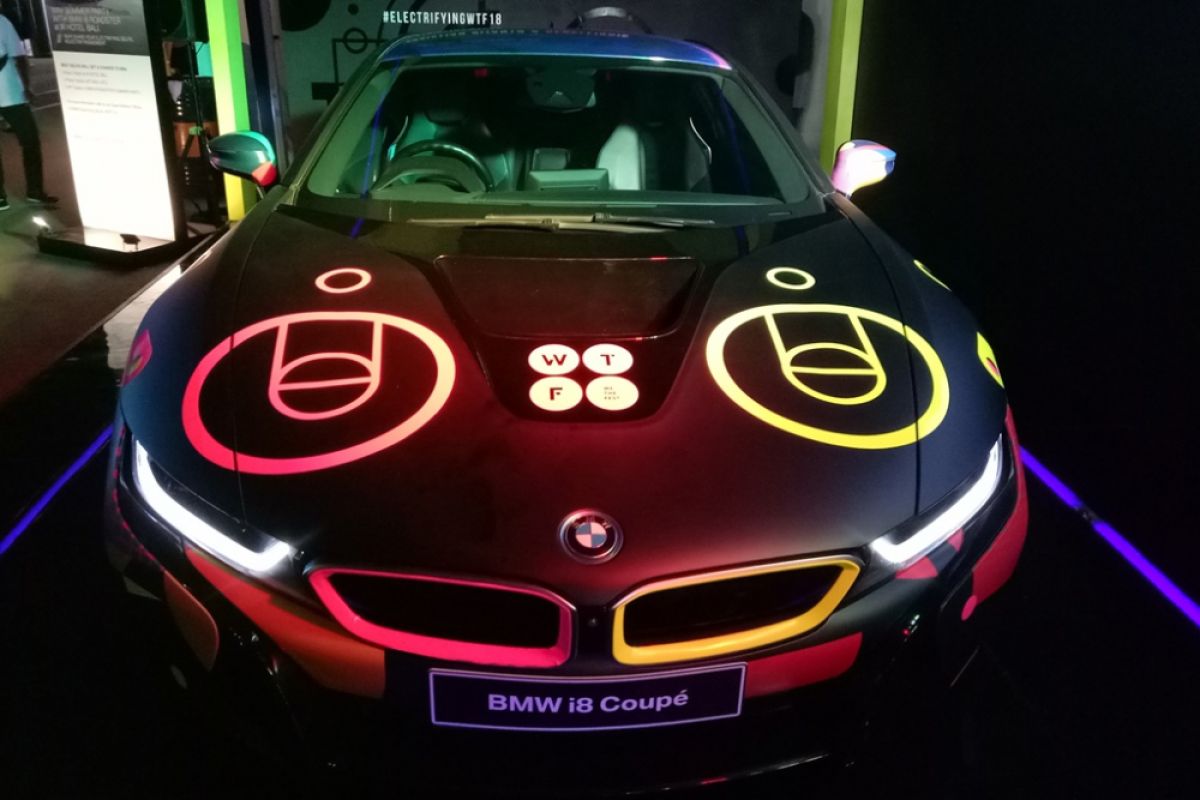 BMW tekan biaya pembuatan baterai mobil listrik