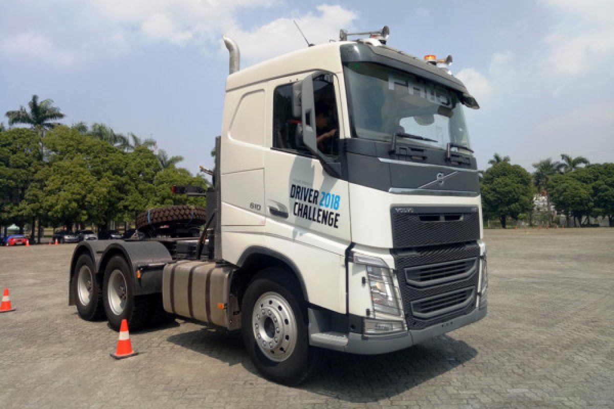 Volvo cari pengemudi truk andal untuk berkompetisi di Swedia