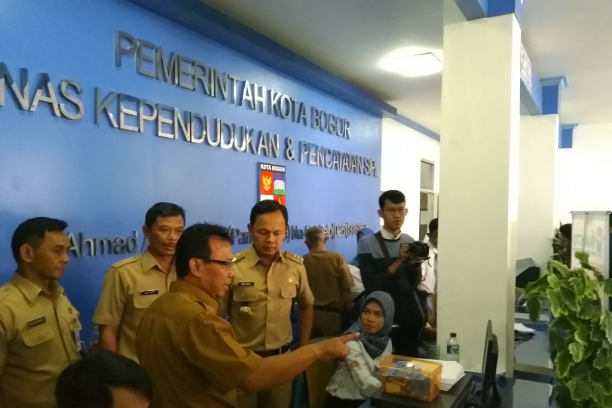 Pemkot Bogor alihkan layanan KTP-elektronik ke kecamatan