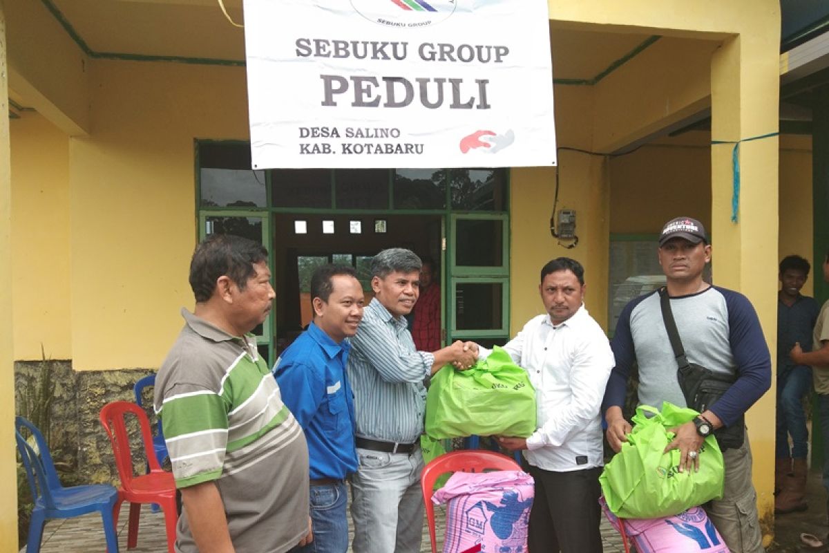 Sebuku Group bagikan 800 paket sembako gratis