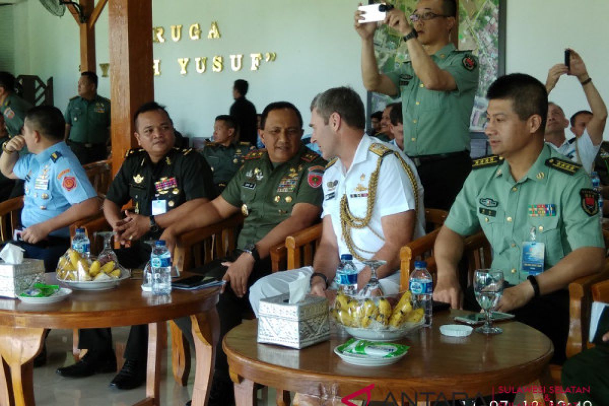 Pangdam suguhi militer kuliner khas Sulsel