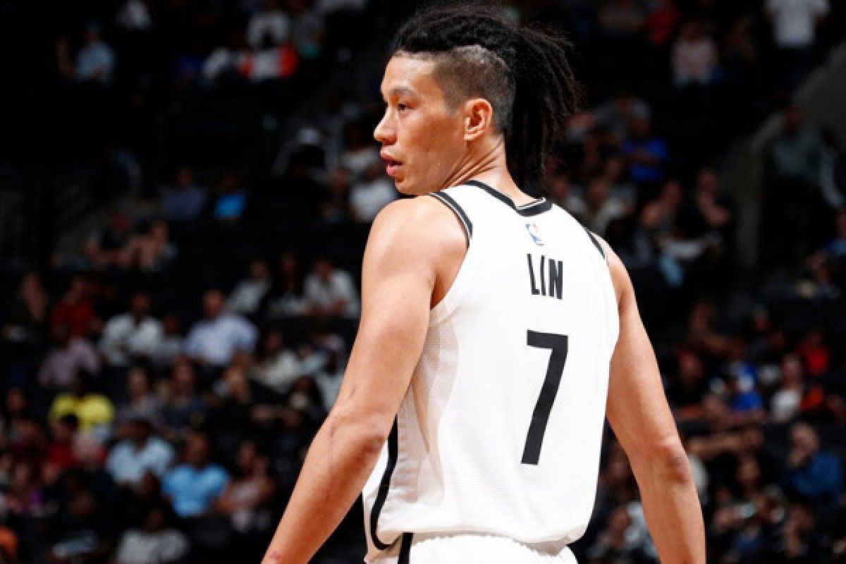 Hawks rekrut Jeremy Lin lewat skema pertukaran