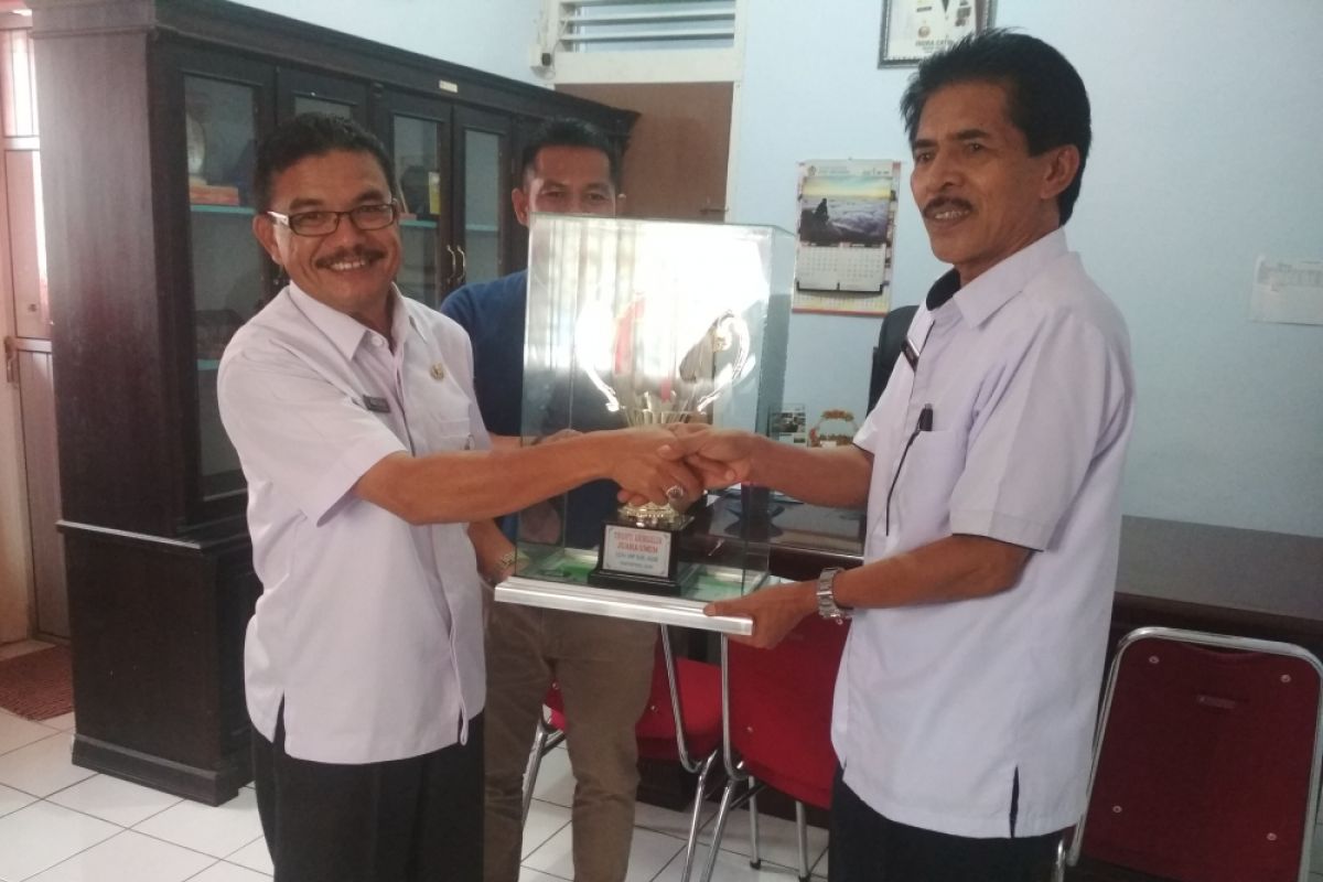 SMPN 3 Lubukbasung Agam juara umum O2SN tiga tahun berturut-turut