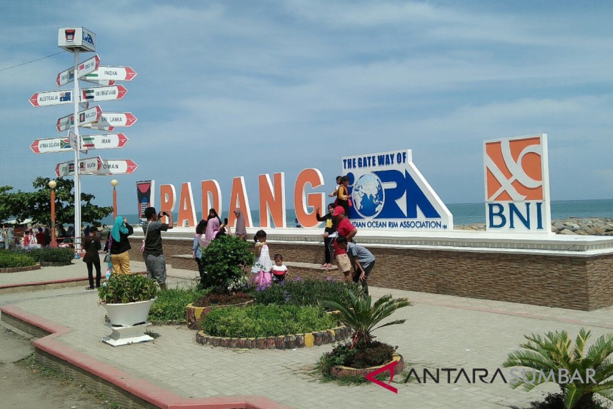 Pengamat dorong pemprov jadikan Padang etalase pariwisata sumbar