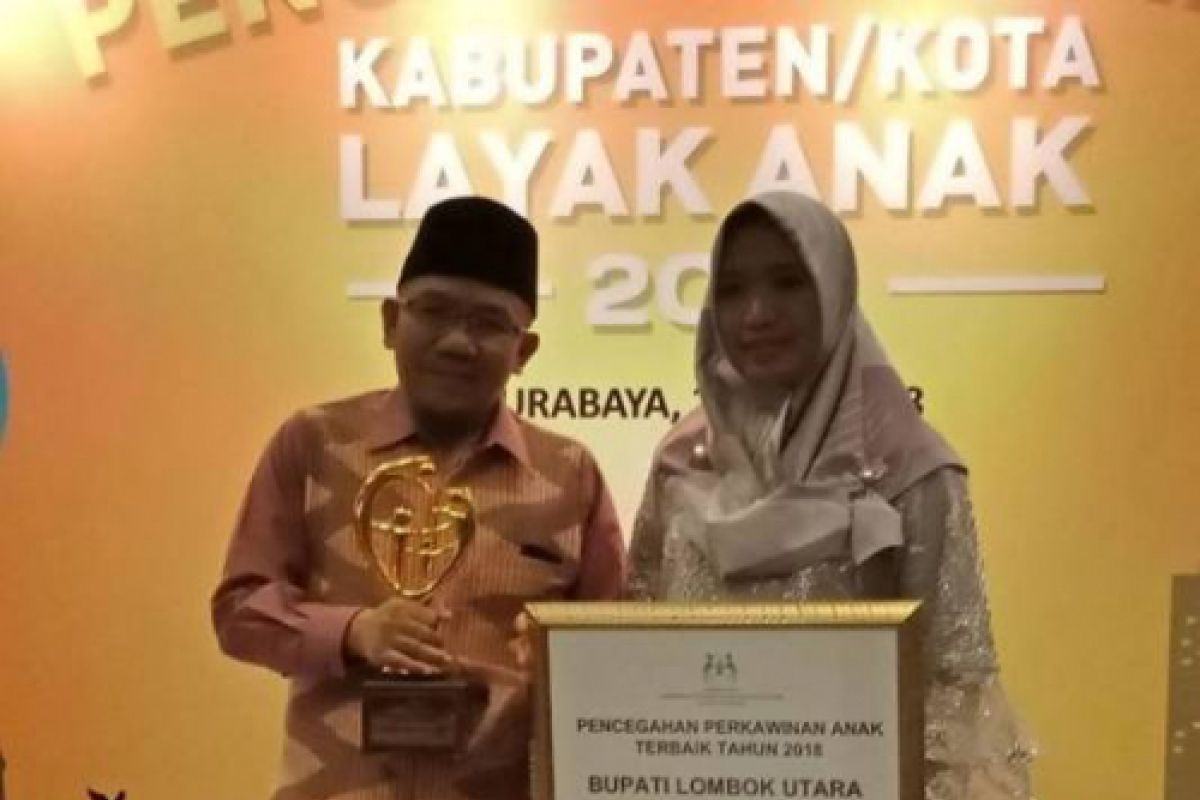 Bupati Lombok Utara terima penghargaan Kementerian PPPA