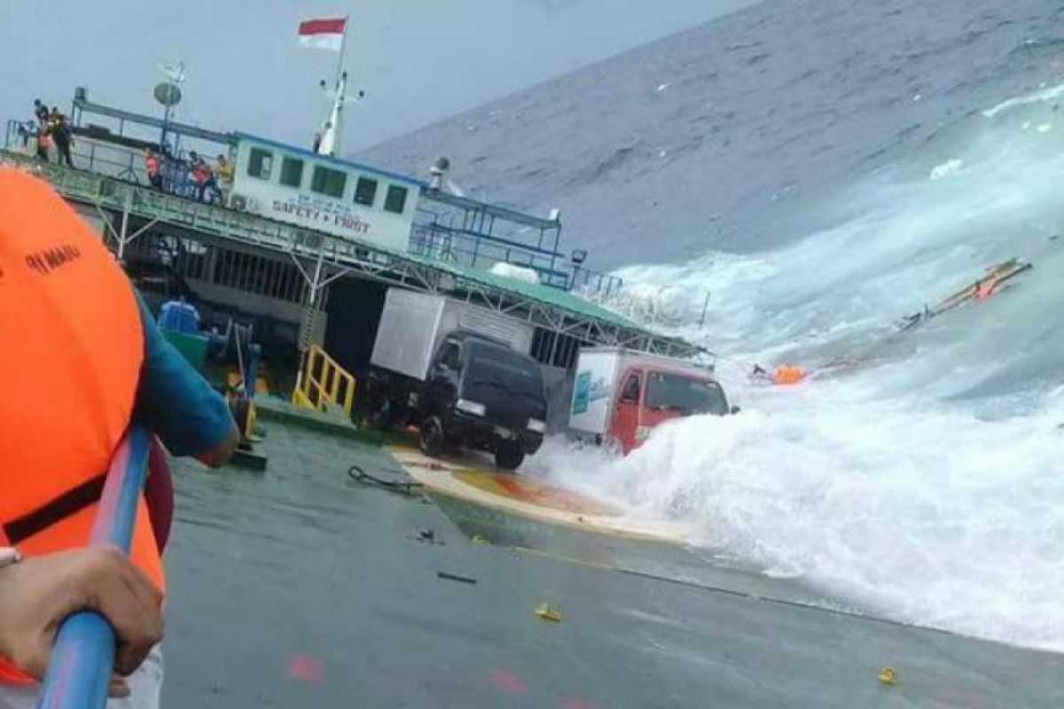 Empat korban meninggal tenggelamnya KM Lestari