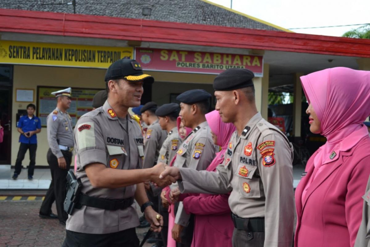 23 polisi di Barito Utara naik pangkat