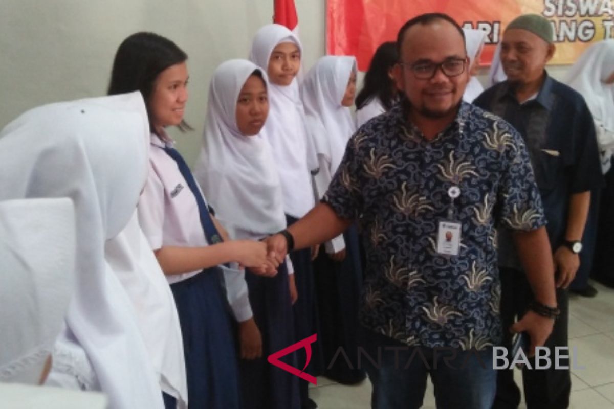 PT Timah berikan beasiswa 32 siswa unggulan