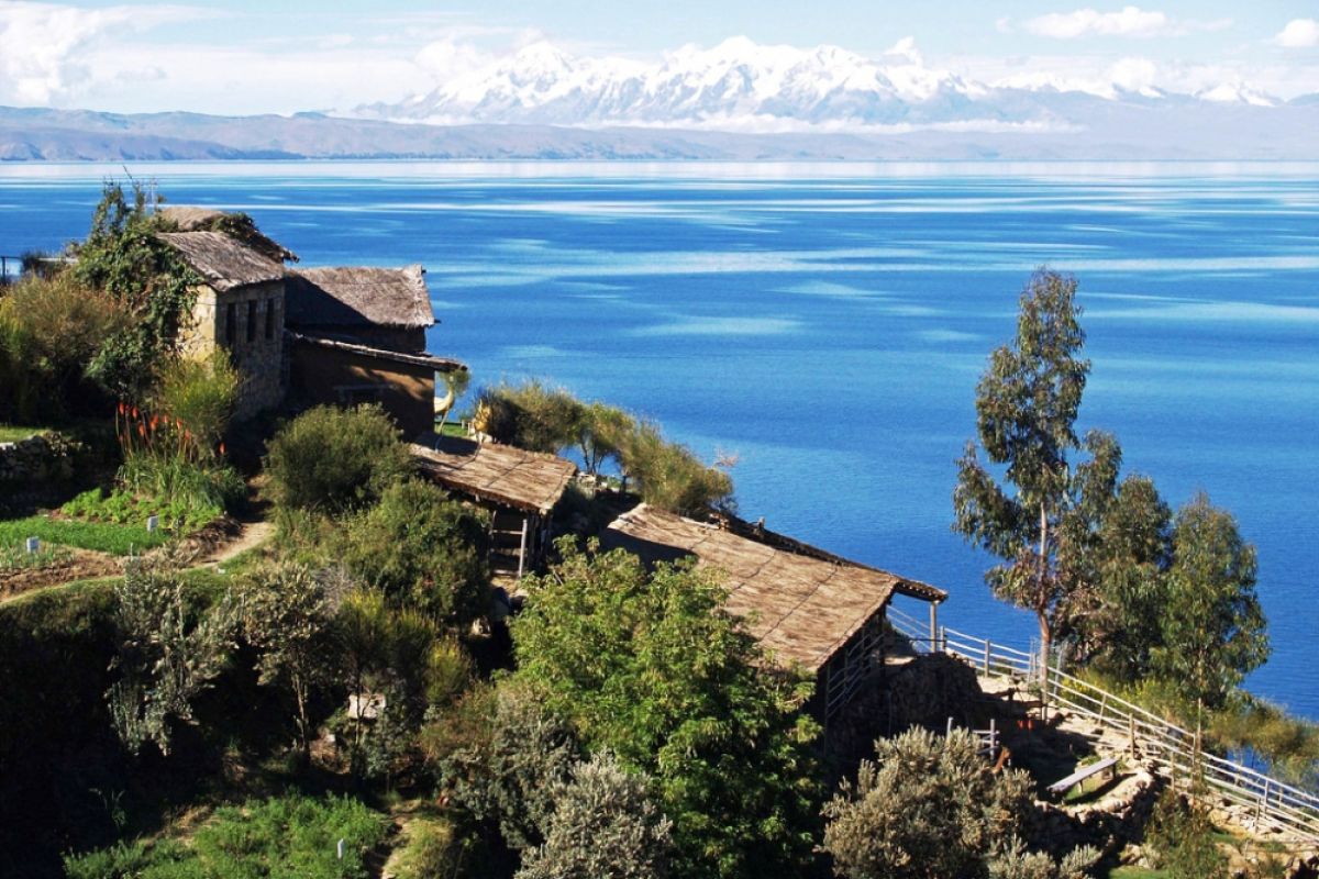 Bolivia akan bangun museum di dasar danau keramat