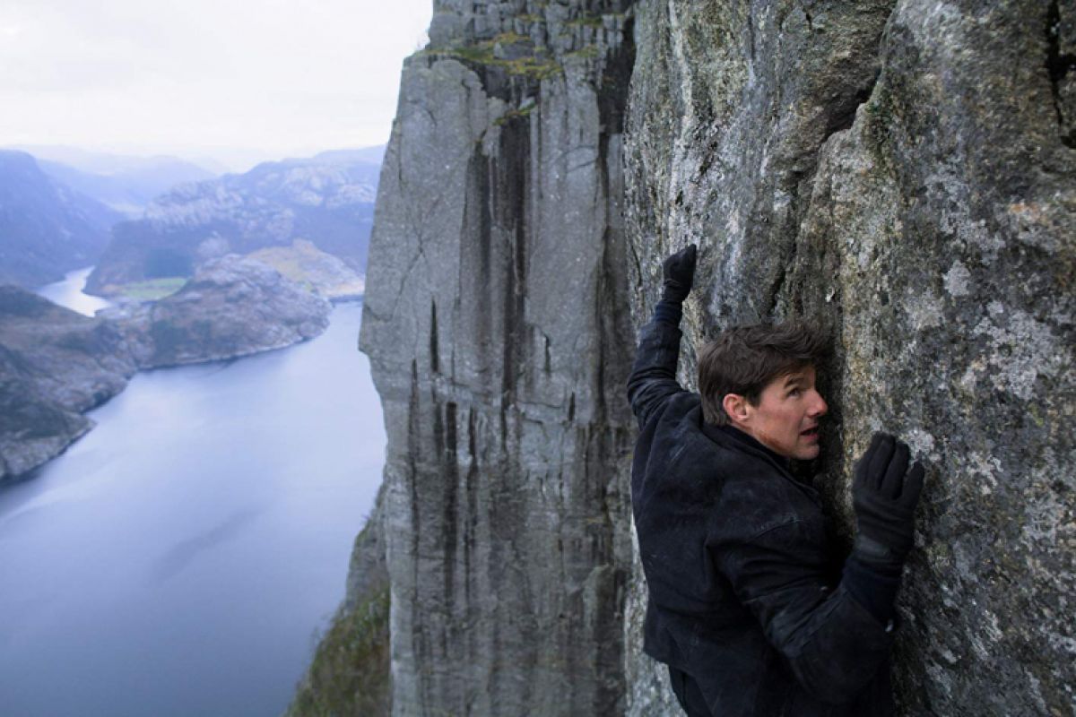"Mission Impossible" terbaru Tom Cruise puncaki box office