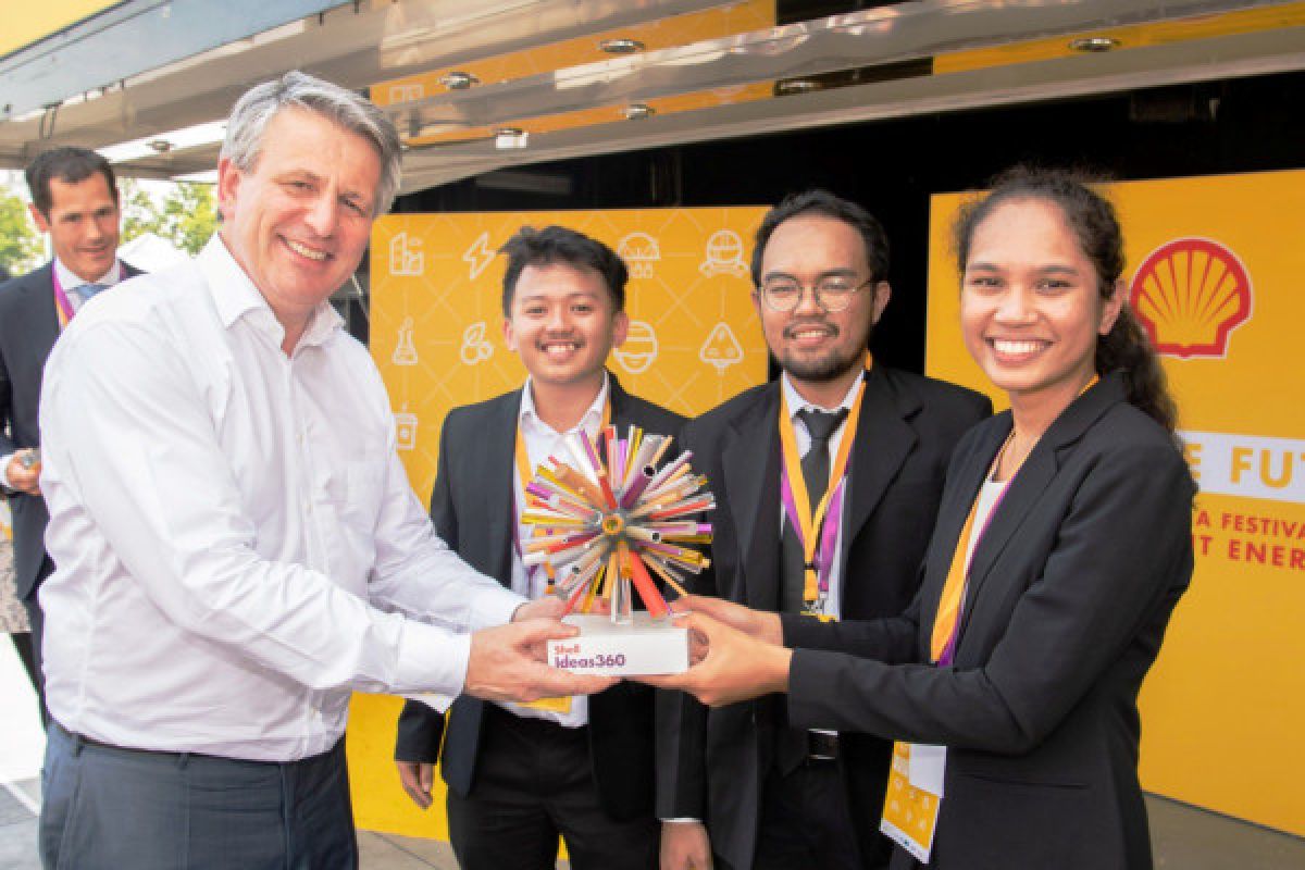 Indonesia juara kompetisi adu gagasan Shell Ideas360 di London
