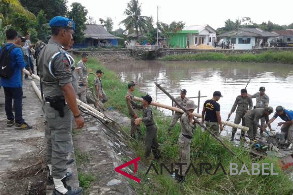 Satpol-PP tertibkan tambang ilegal di tiga lokasi