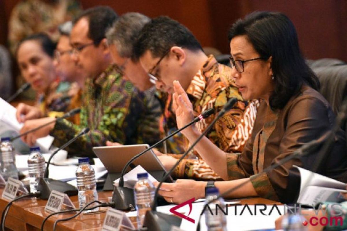 Menkeu ungkap pemerintah akan tegas kendalikan impor