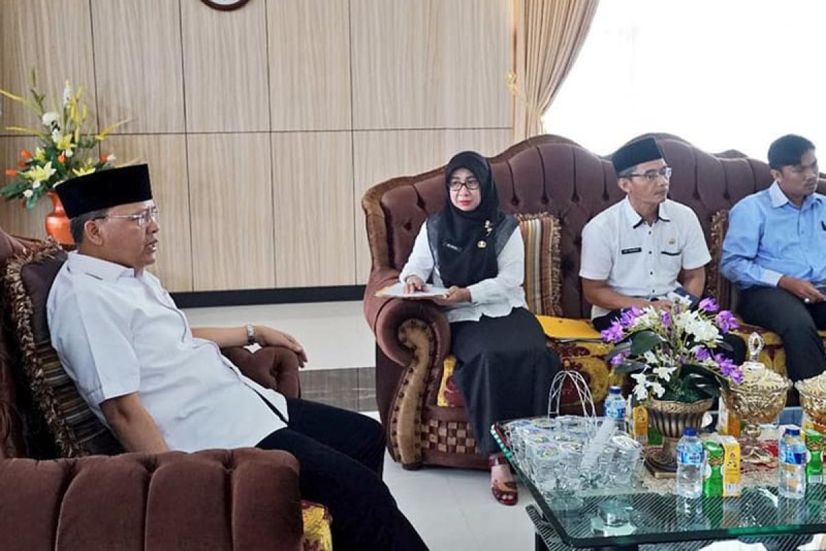 Gubernur Bengkulu kumpulkan pengusaha kelapa sawit