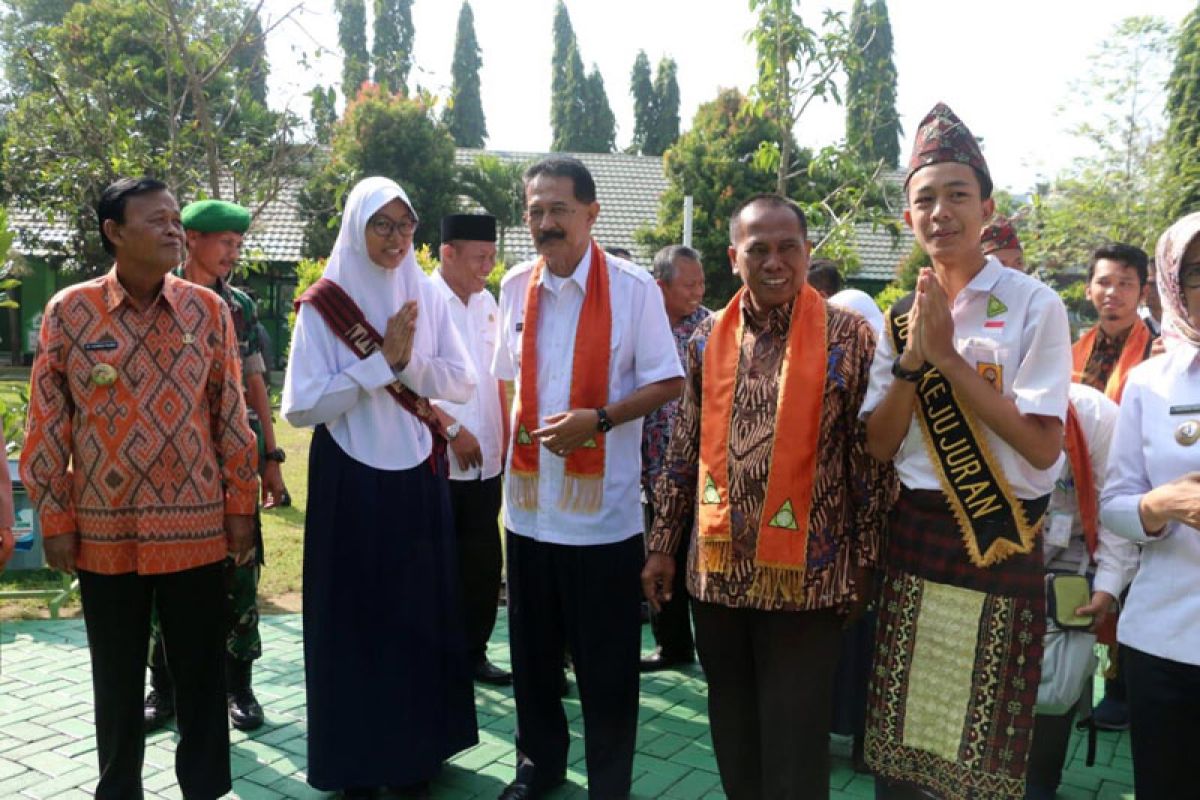 Penyelenggaraan Lomba Sekolah Sehat Di Lampung