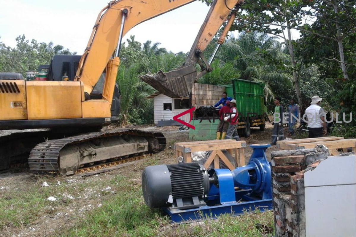 Warga laporkan penambang biji besi ke polisi