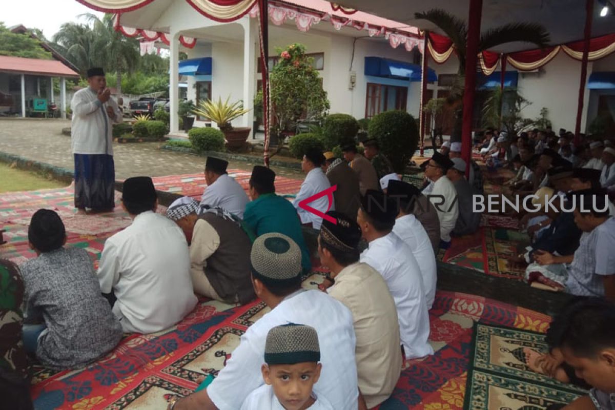 Bupati Mukomuko ajak solidaritas antarumat beragama ditingkatkan