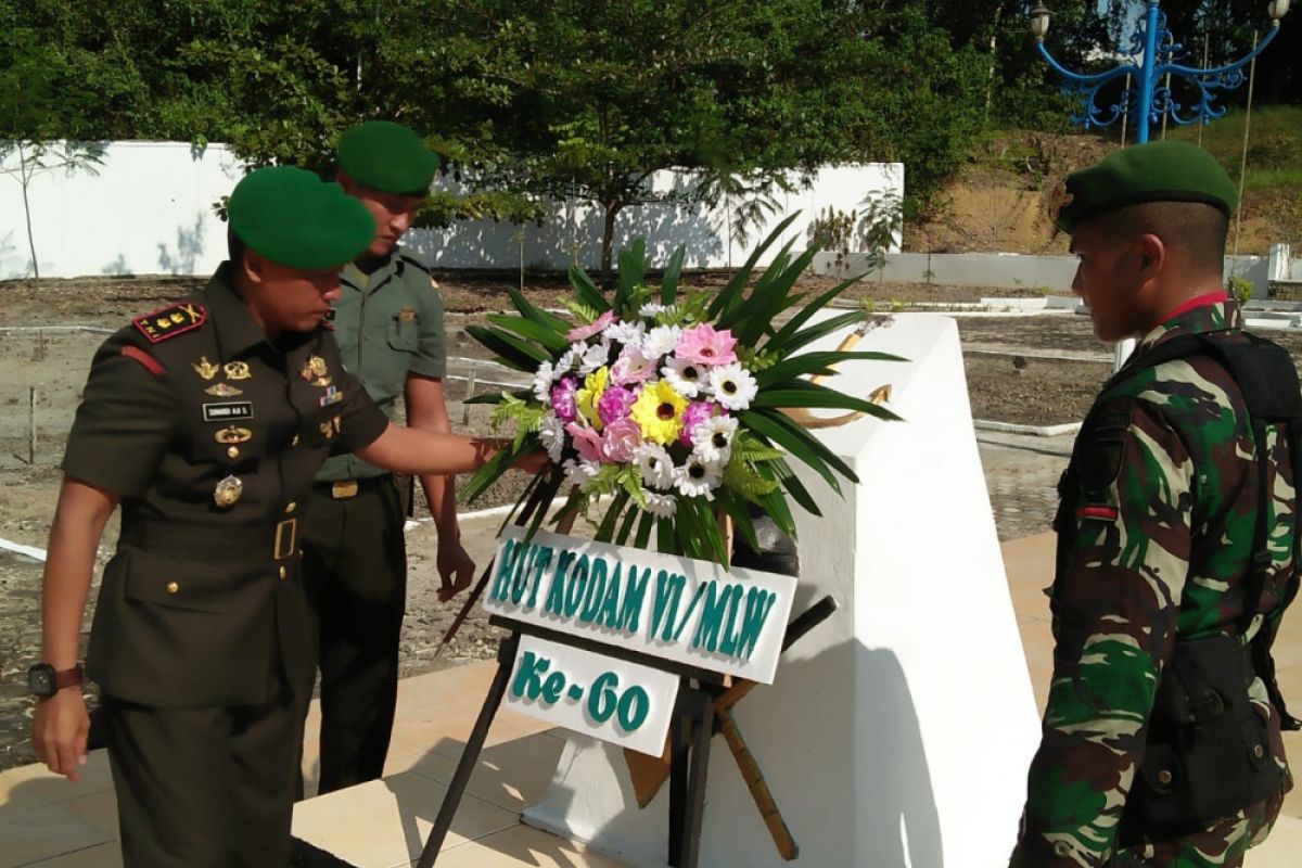 Dandim Kandangan ziarah ke Taman Makam Pahlawan