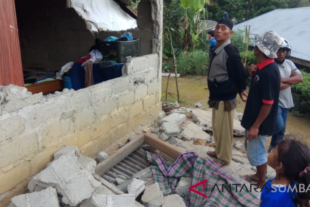 Gempa Solok makan korban, satu warga  meninggal  (video)