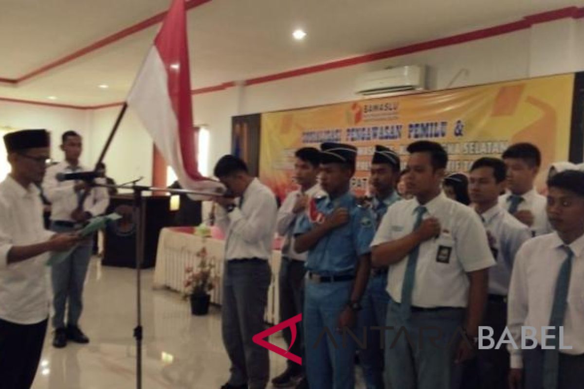 Panwaslu Bangka Selatan kukuhkan 100 agen pengawas pemilu