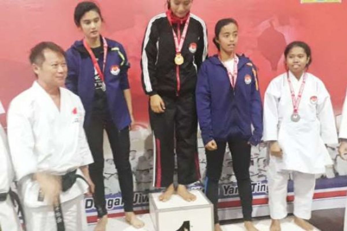 Anak Jefry Noer Juara II Karat