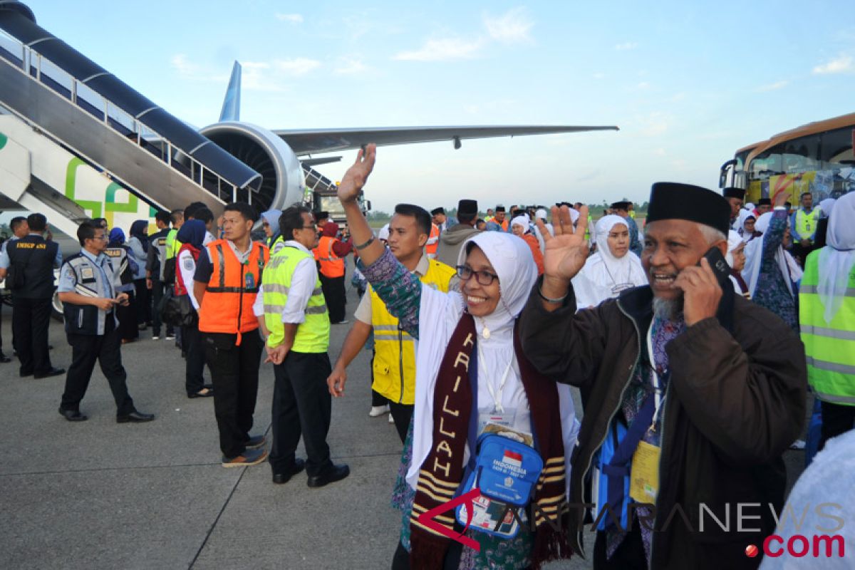 Sebagian jamaah Padang berangkat haji dengan hipertensi, diabetes