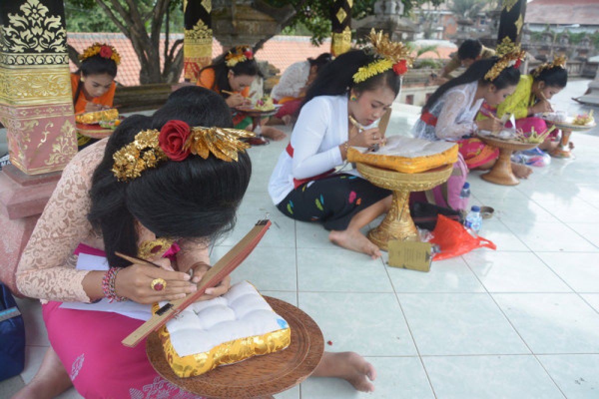 UPTD Museum Bali kaji dan teliti koleksi "Tika"