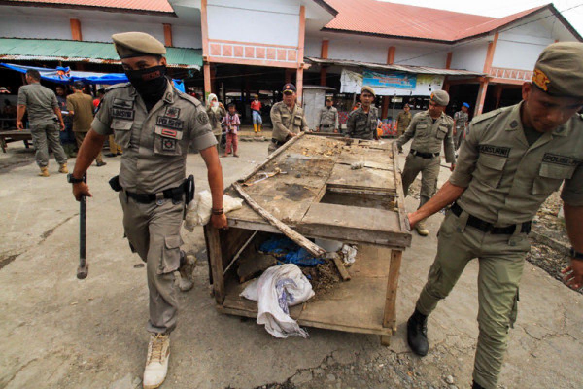 Pemkot Ambon tertibkan kios pedagang tanpa ijin