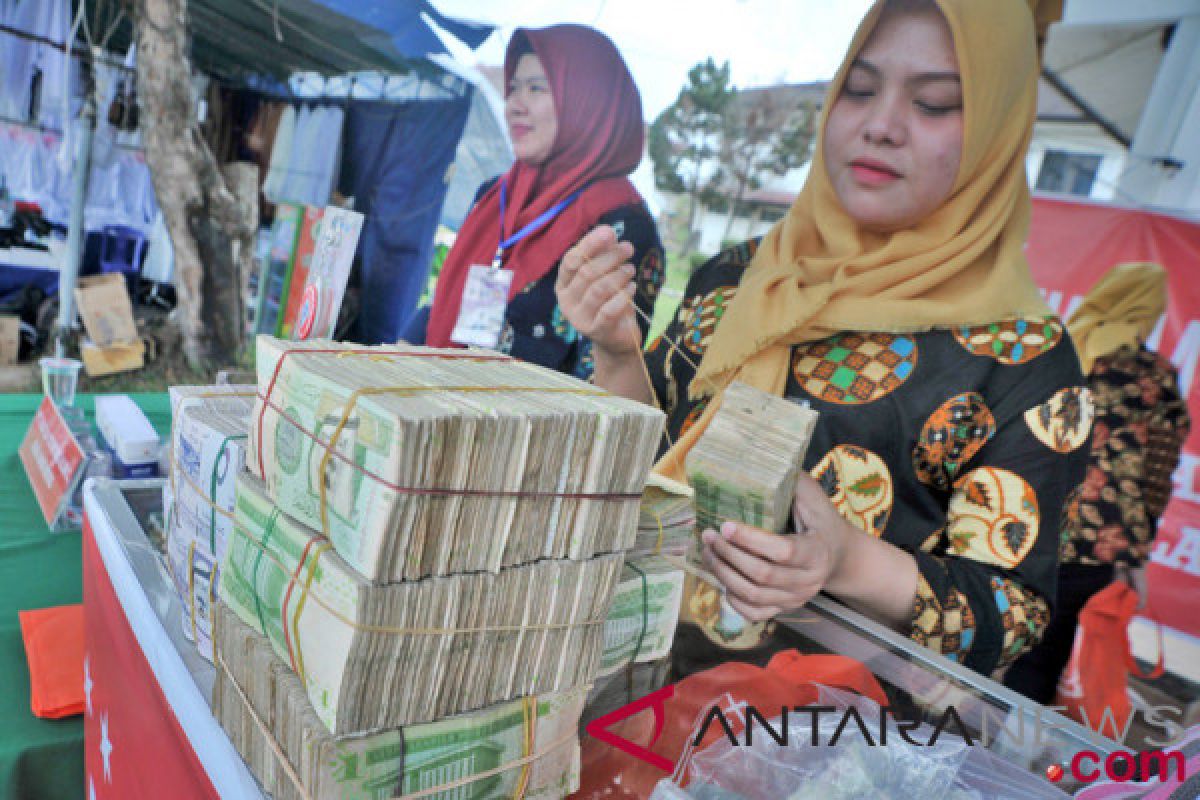 Tiga calon haji Embarkasi Jakarta tertunda keberangkatannya