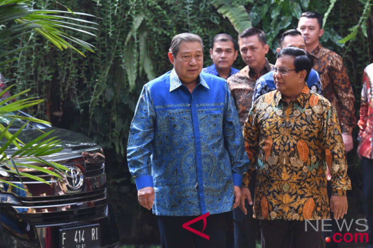 Prabowo Subianto tiba di kediaman SBY