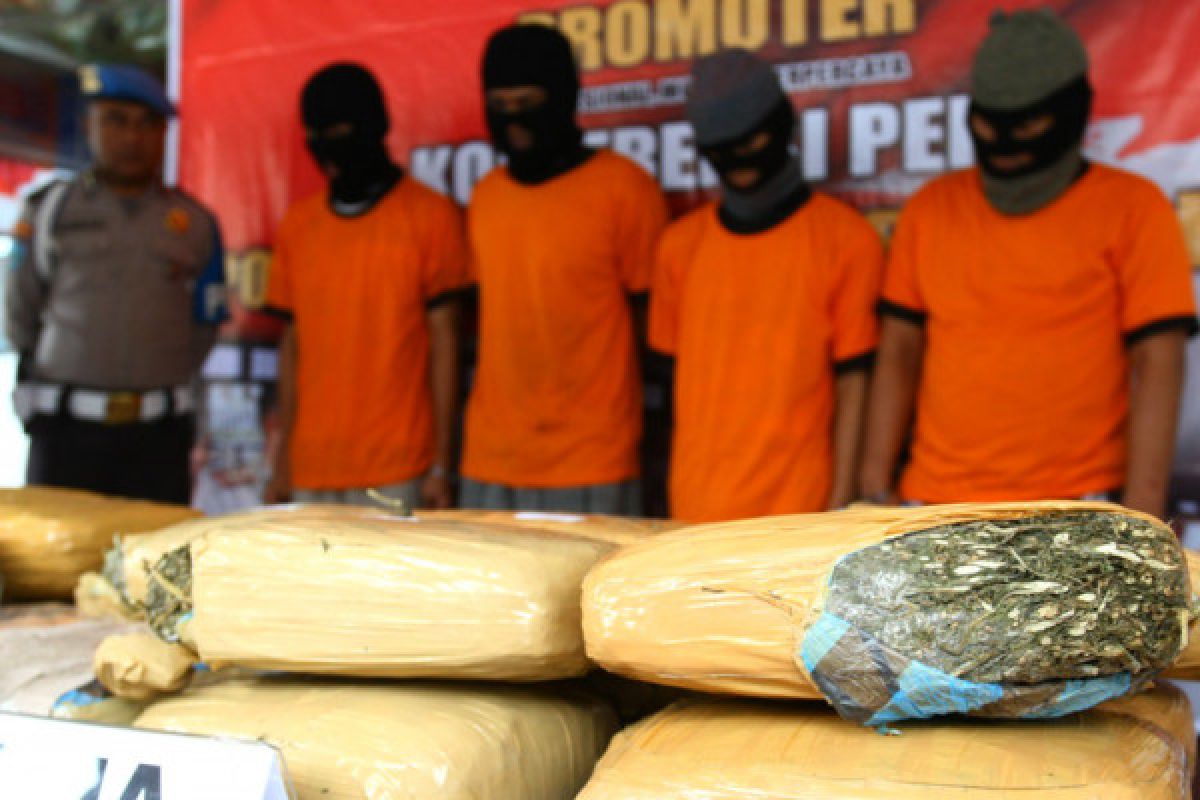 Should Indonesia adopt the "Petrus" way of war on drugs?