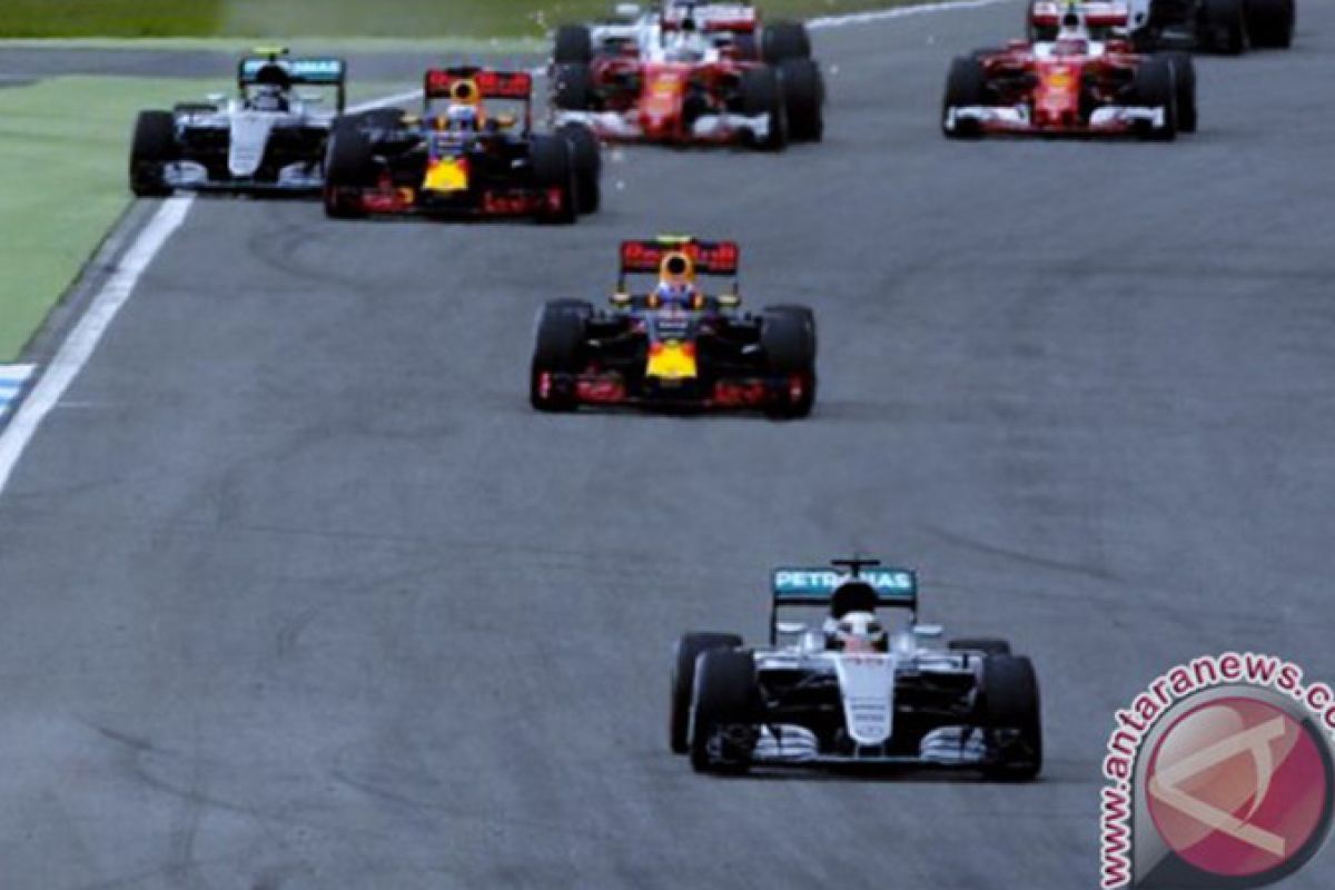 Hamilton start dari posisi terdepan di Hungaria