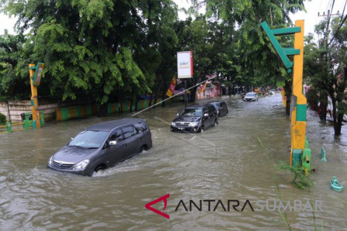 Banjir di India tewaskan 164 orang