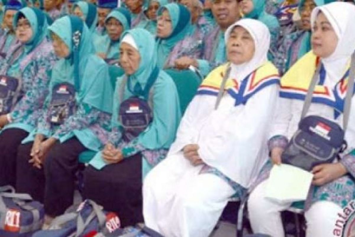 Calon Jamaah Haji Meranti yang Berangkat Didominasi Perempuan, Ini Jumlahnya