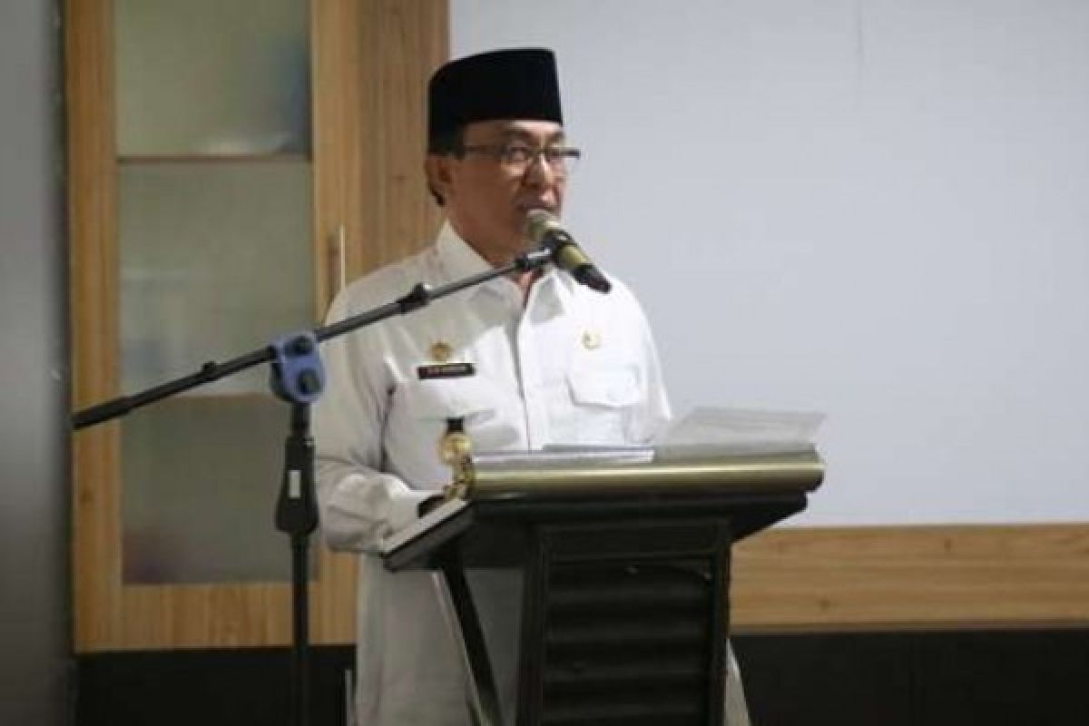 Camat Lurah dan Kades Diminta Berdayakan Masyarakat Ikuti Imunisasi MR