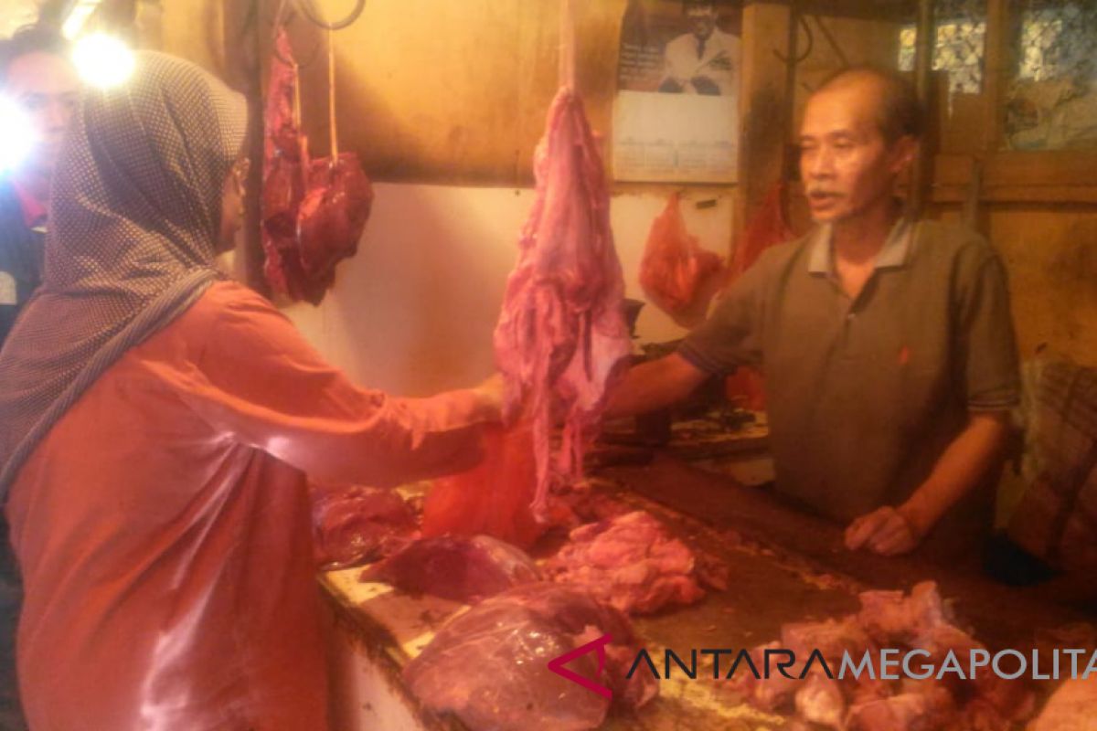 Harga daging sapi di Sukabumi berangsur turun