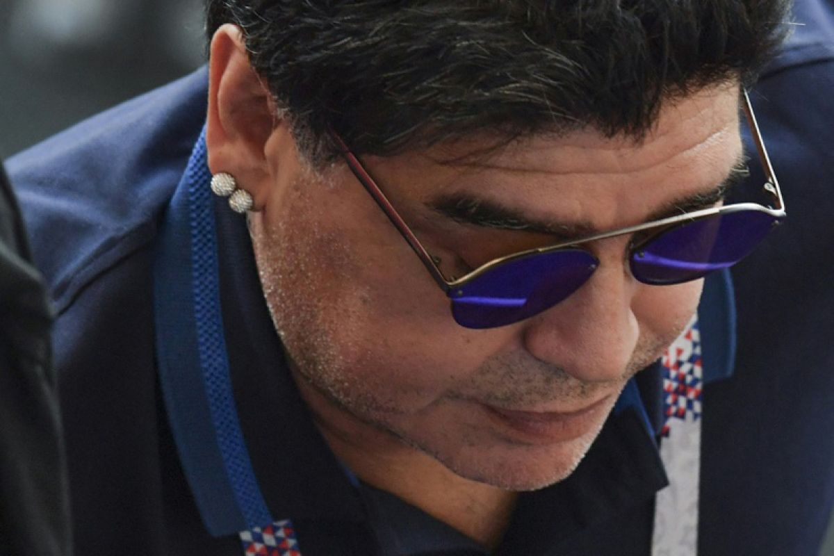 Maradona menawarkan diri latih Argentina tanpa dibayar