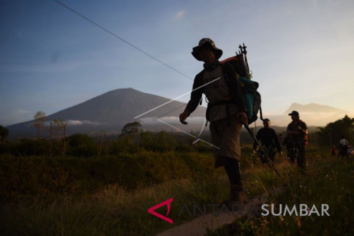 Pascagempa, TNI tinjau kondisi jalur pendakian Rinjani