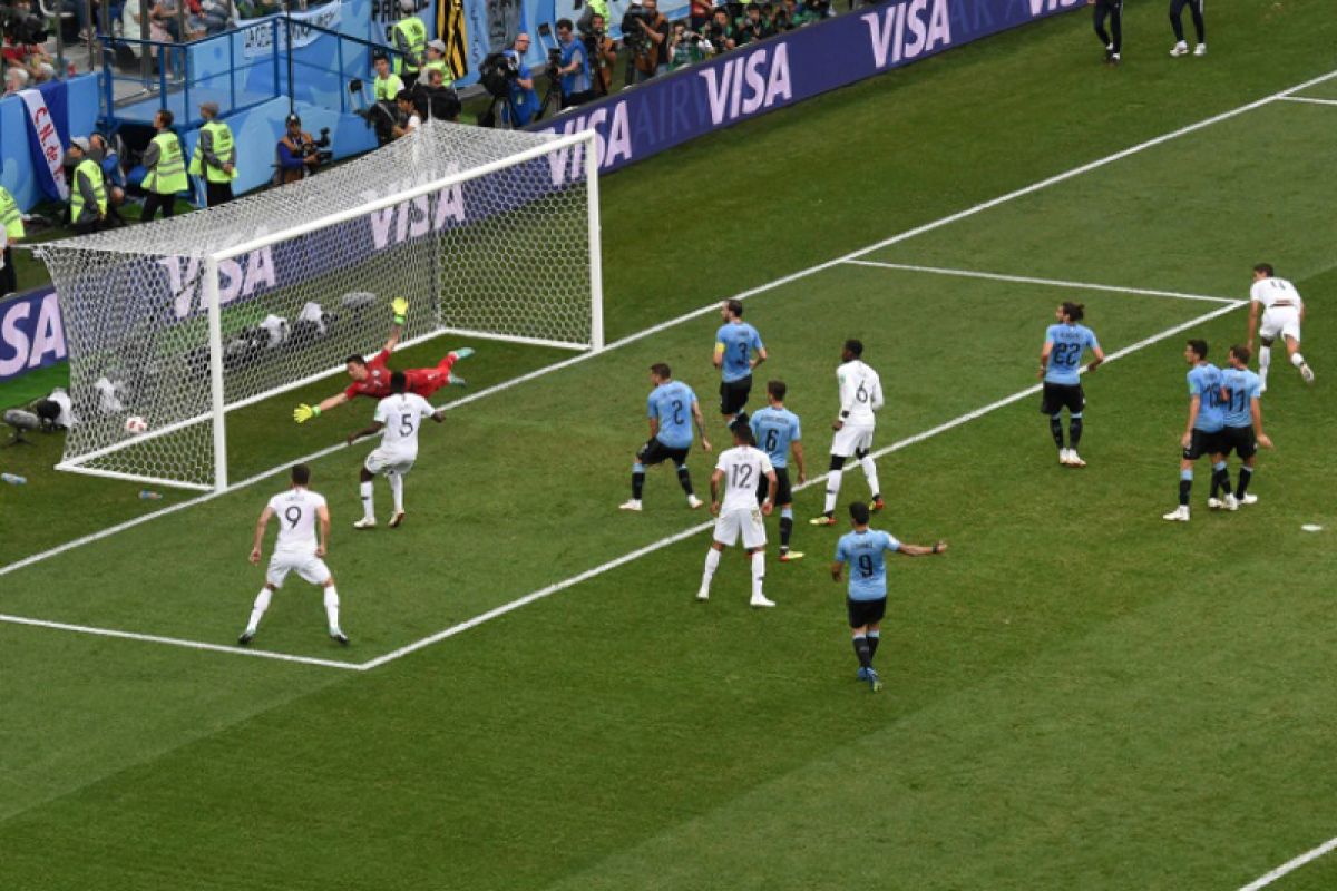 Prancis unggul 1-0 atas Uruguay babak pertama