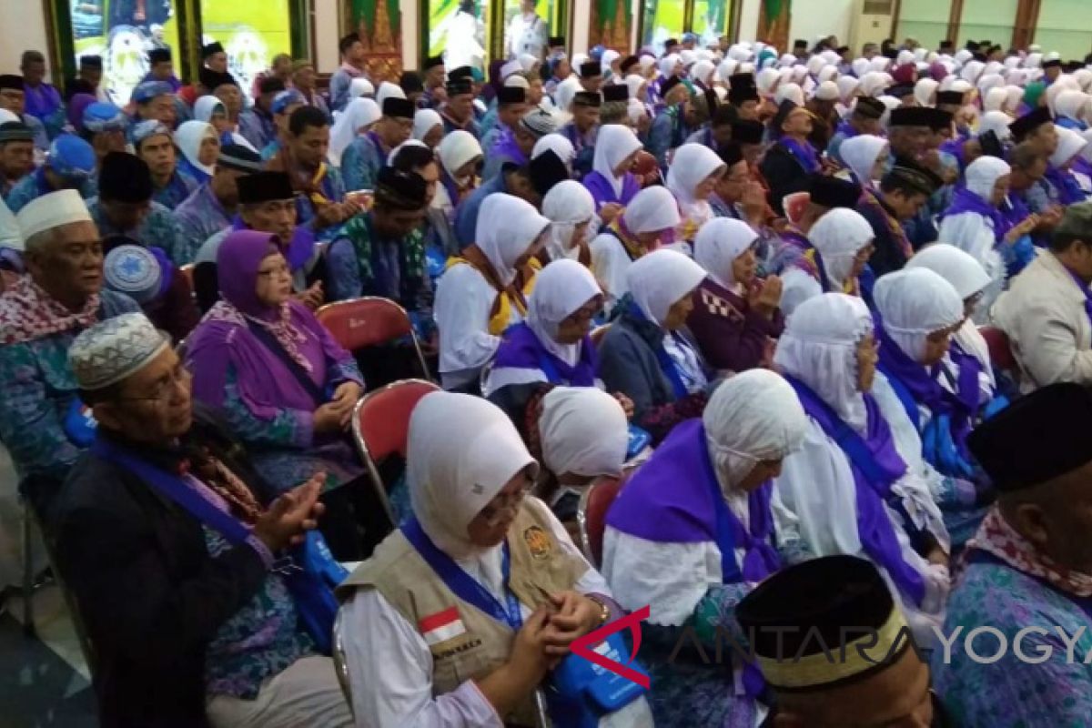 Bupati Sleman minta jemaah haji konsisten beribadah