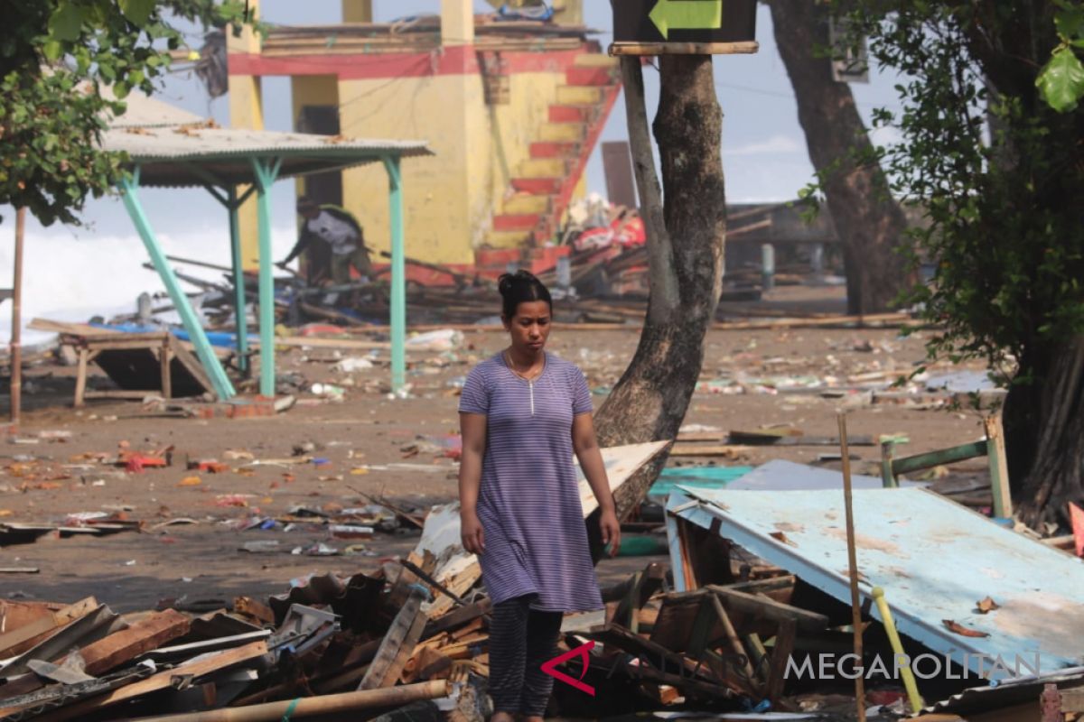 Kerusakan akibat gelombang pasang di sukabumi semakin meluas