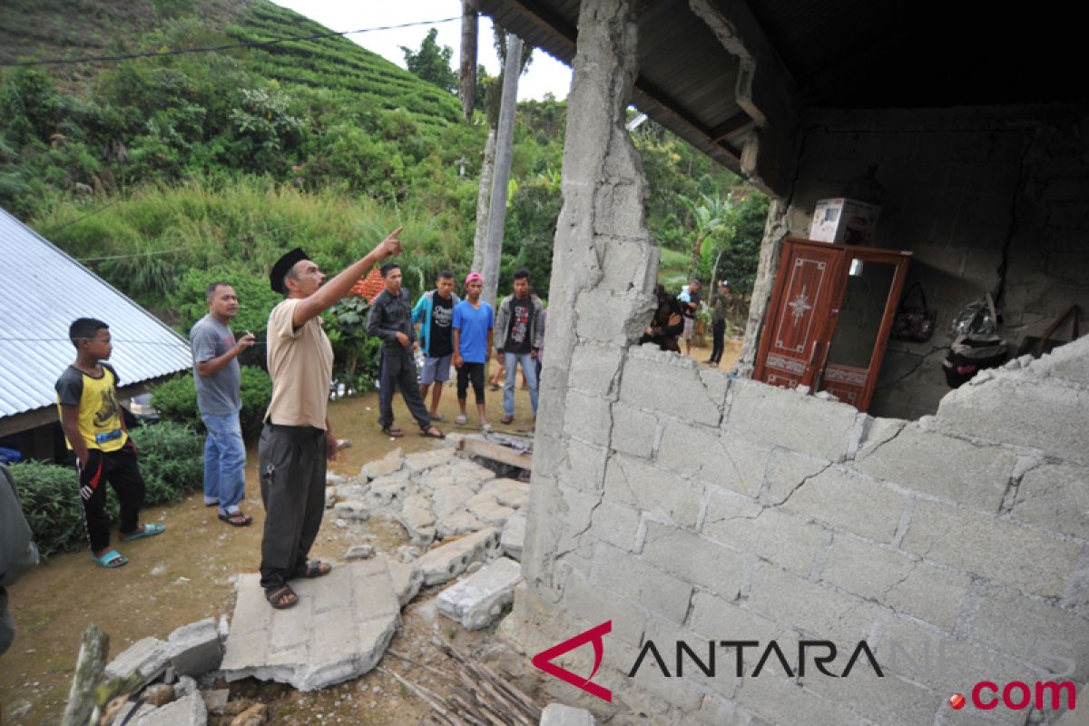 Korban luka-luka gempa Solok Selatan jadi 42 orang