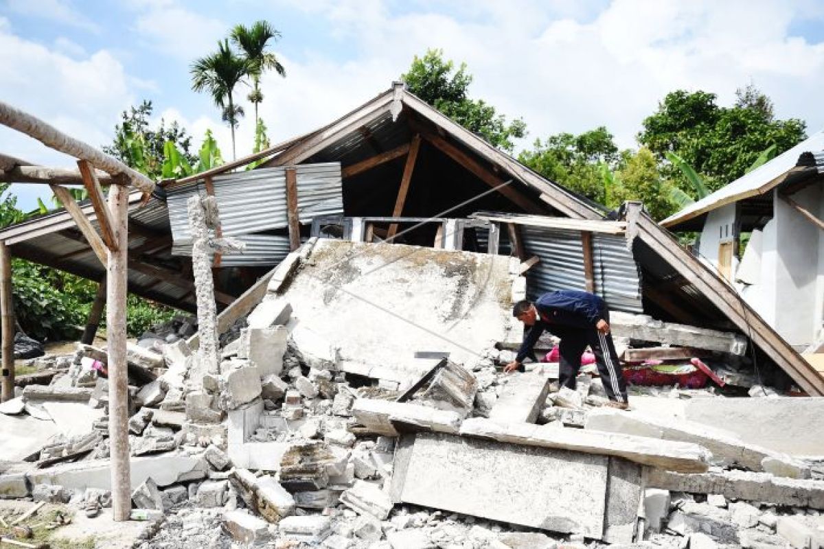 Jumlah korban gempa meninggal bertambah 82 orang