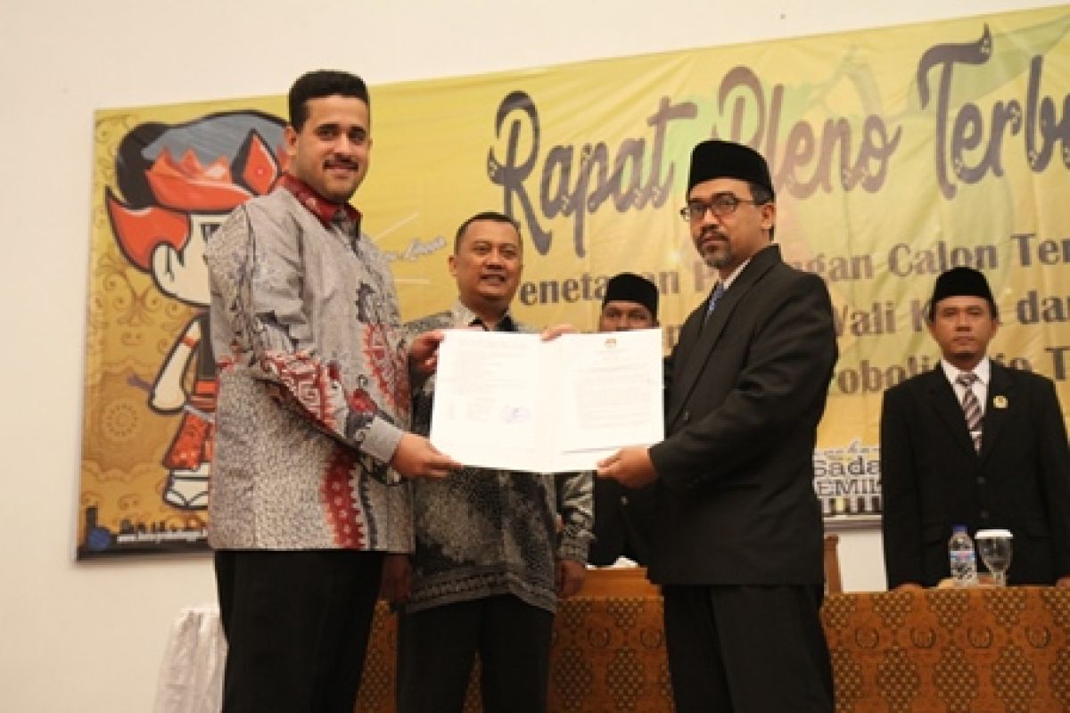 Hadi Zainal Abidin-M. Soufis Subri Ditetapkan Calon Wali Kota dan Wakil Wali Kota Probolinggo Terpilih