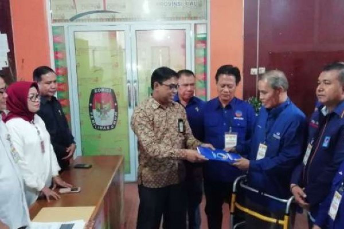 Hari Kedua Terakhir Baru Partai Berkarya dan Nasdem Daftarkan Bacaleg ke KPU Riau