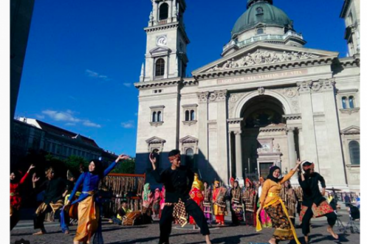 Angklung Muhibah ikut festival folklor di Eropa